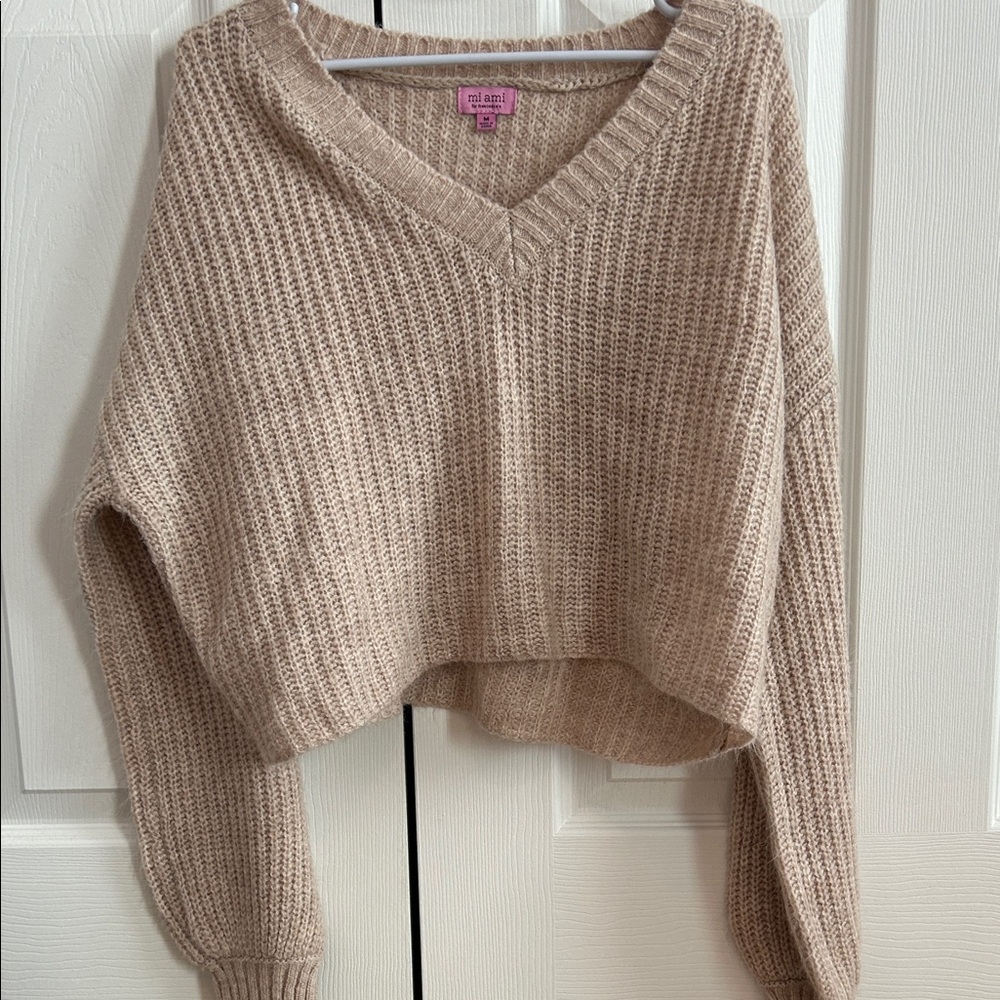 Worn 1X, mi ami for Francesca’s, women’s, super soft boxy cropped vneck sweater